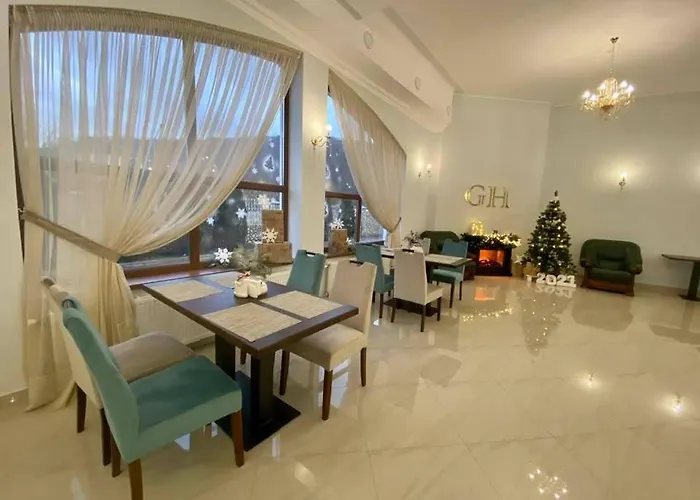 Сонячна Квітка 酒店 3*