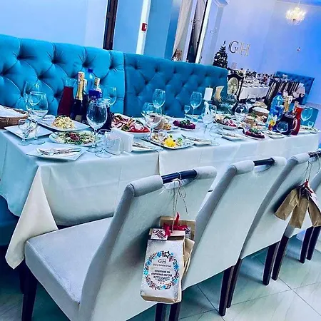 Сонячна Квітка Hotel 3*